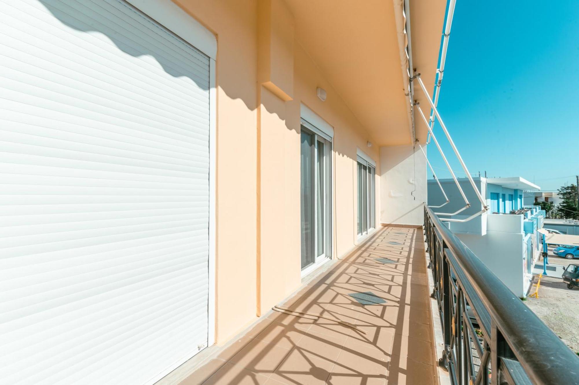 Brand New Elegant Suite Platanion Exterior photo